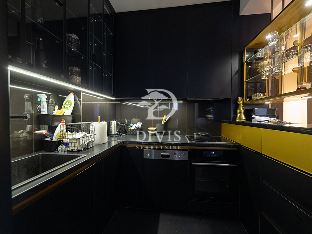 Slika 4 - Gospodara Vučića, Četvorosoban stan na prodaju, 172m2, 549.000€